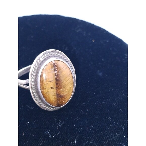 Men's Size 7 Silvertone Ring Retro Stone Looks Like Tiger Eye Stone - Picture 4 of 9